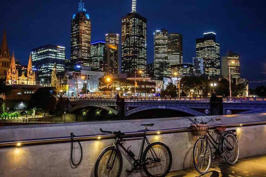 Apartment Lux 3br Bourke St Sub-penthouse 2 Free Parkings And Huge Private Terrace Melbourne