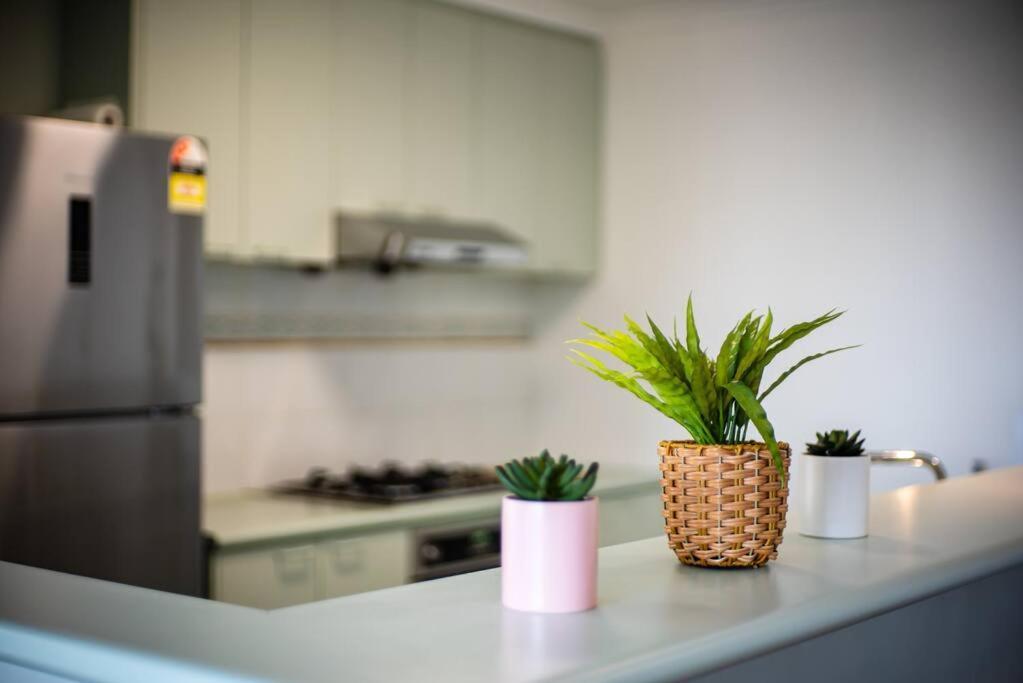 Centralcharm 2bdr With Free Parking Apartment *