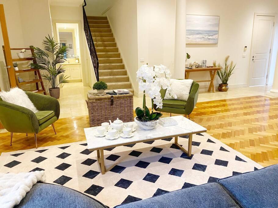 Brighton Golden Mile Villa