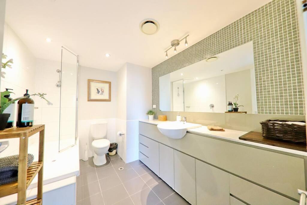 Heartcbd Lux Floor 2 Bedroom /pool/spa/gym Apartment *