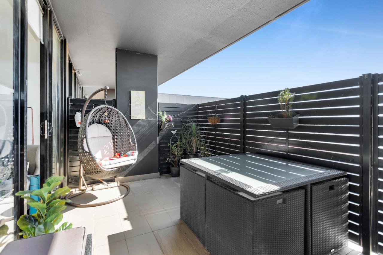 Essendon North Sanctuary By Ready Set *