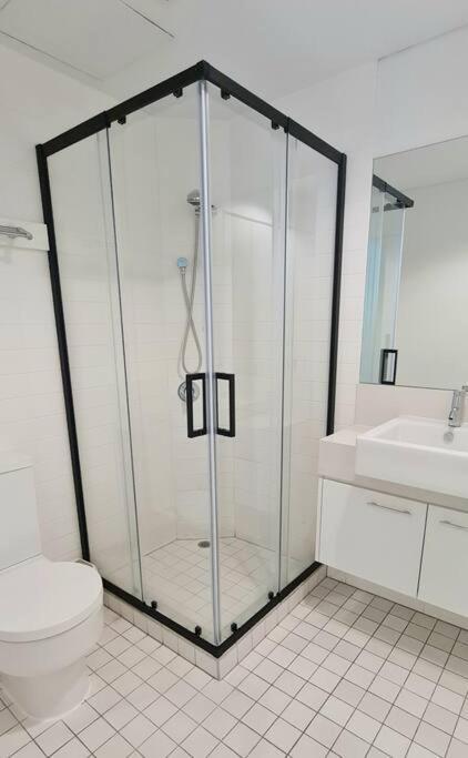 Harbour - Docklands Apartment *