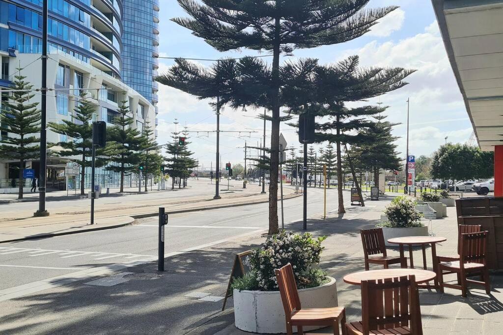 Harbour - Docklands * Melbourne