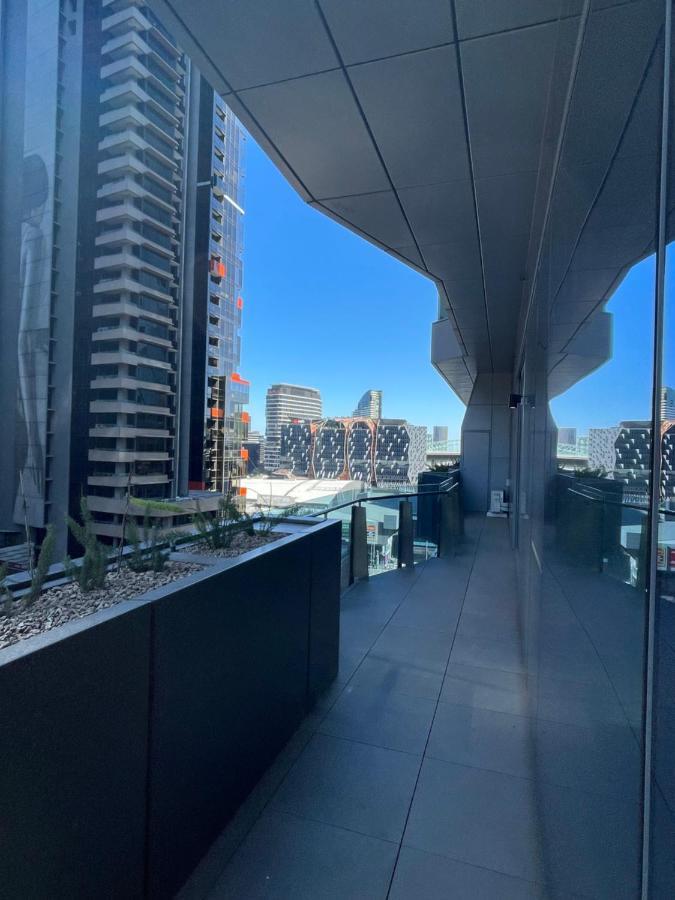 Superior 3 Bedroom Apartment In Melbourne Cbd Apartment Melbourne