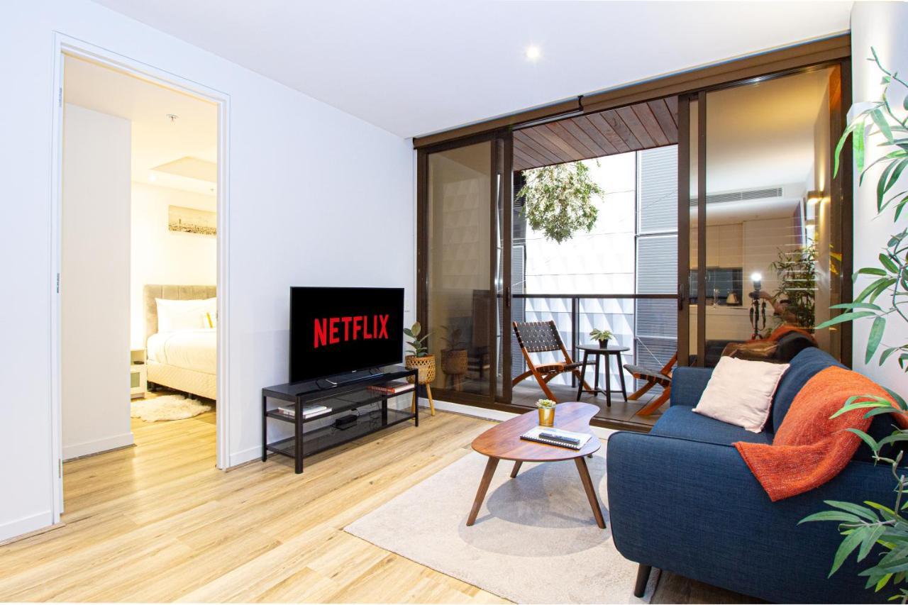 Like Apartment *