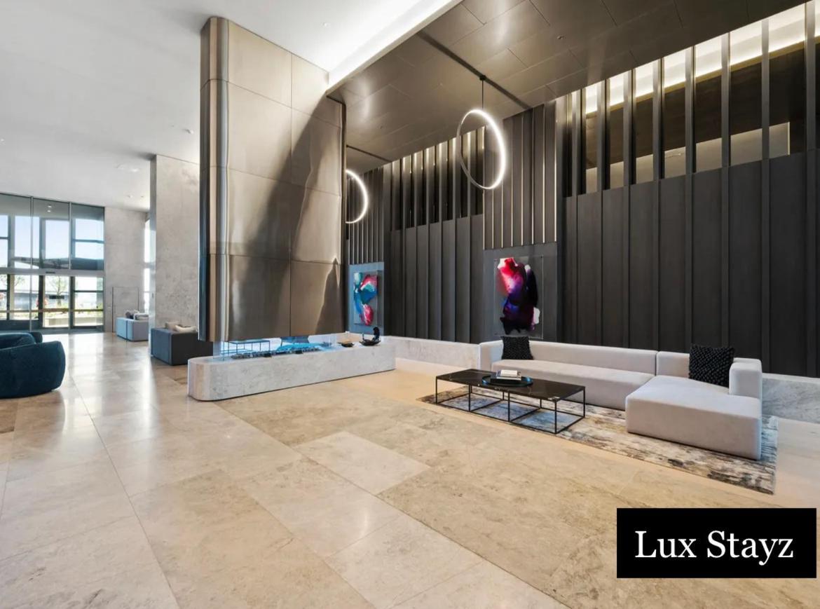 Supreme Sub-penthouse 3 Bedroom In Cbd *