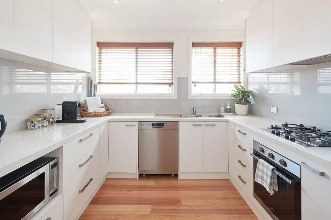 Treetop Overlook With Parking In Windsor * Melbourne