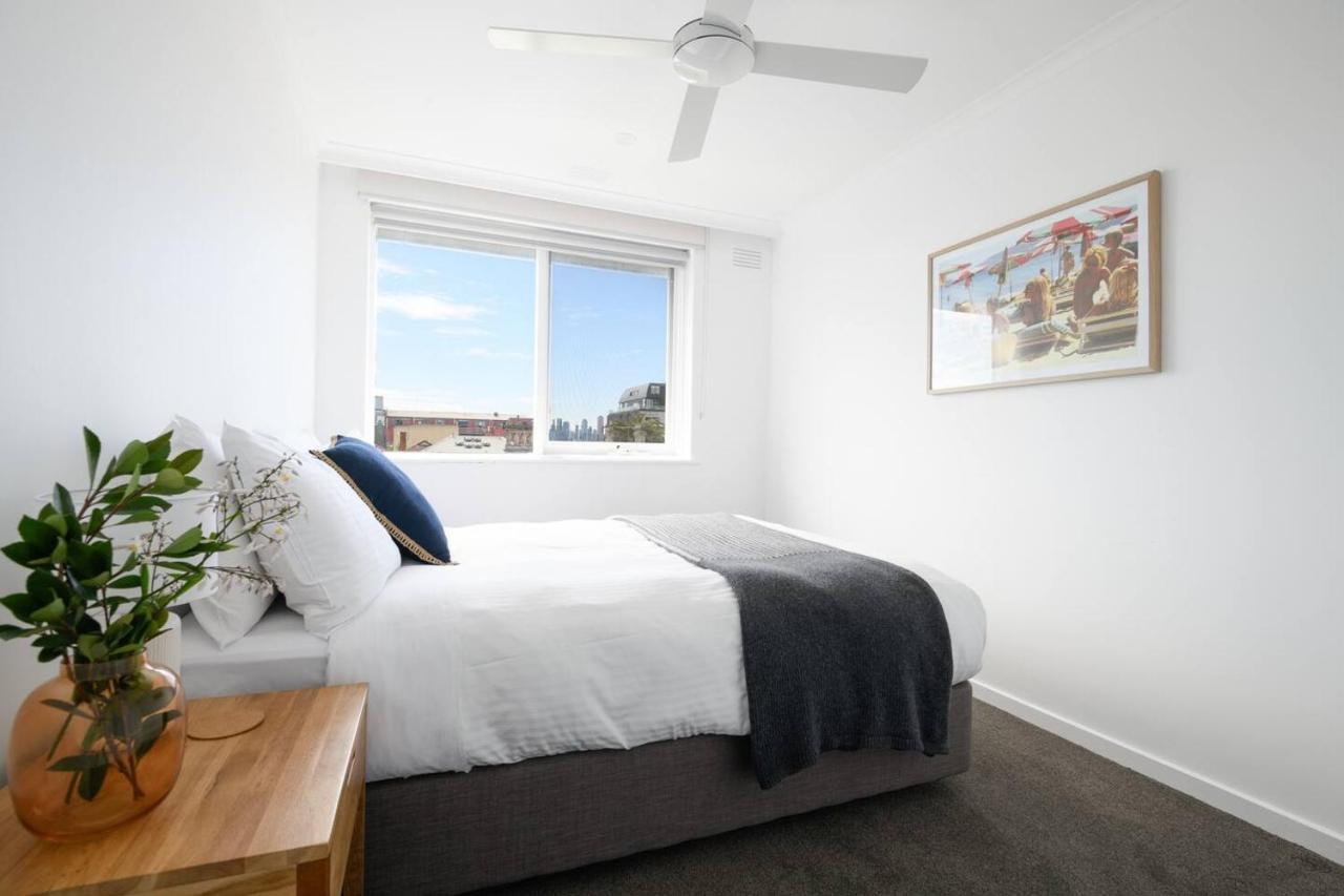 The Lookout - Sunny St Kilda Contemporary * Melbourne