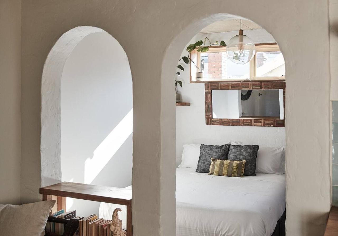 Napier Street Nook - A Chic Studio Masterpiece Melbourne