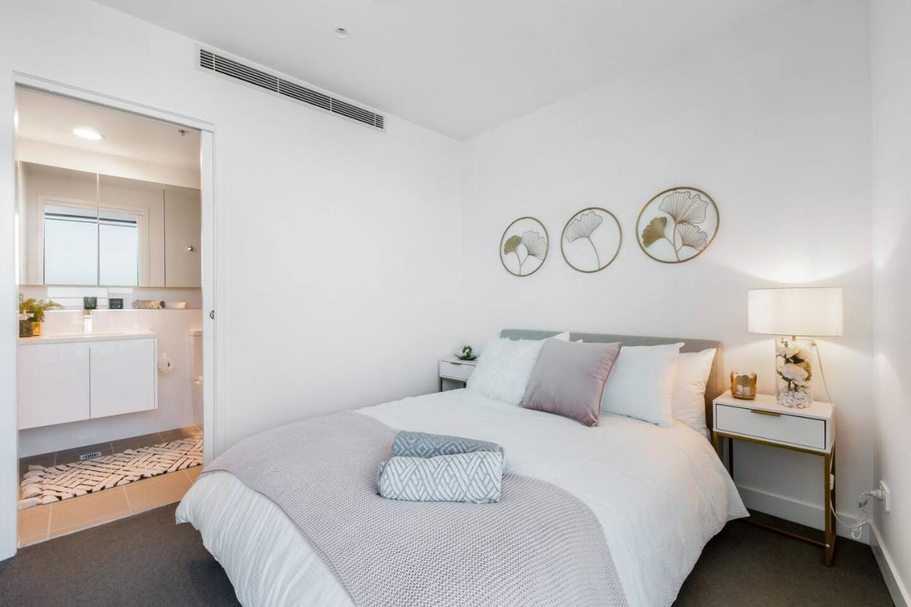 Apartment Skyscape Flair - Resort-style Living In The