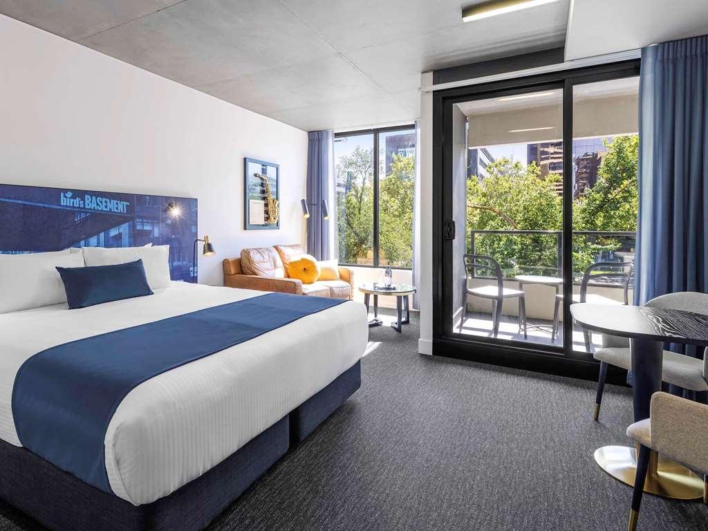 Mercure St Kilda Road Aparthotel 4*