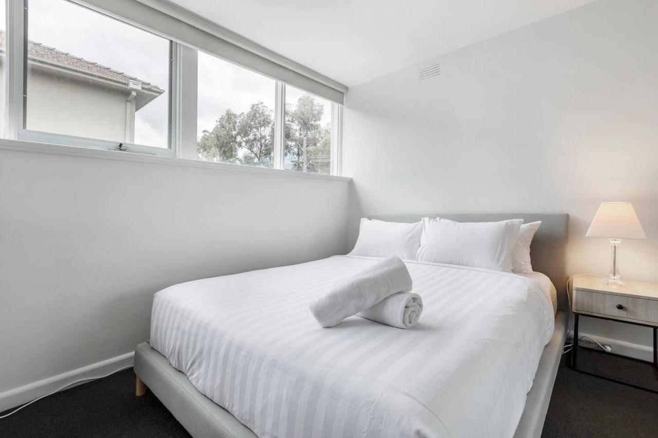 Bright And Modern Space With A Balcony And Parking * Melbourne