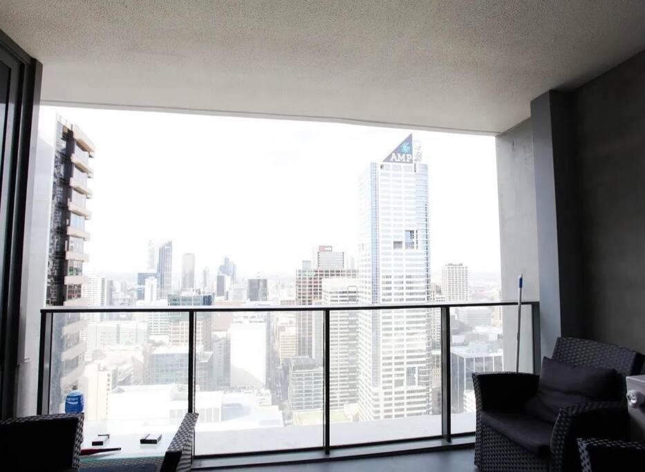 Spacious In The Cbd Apartment *