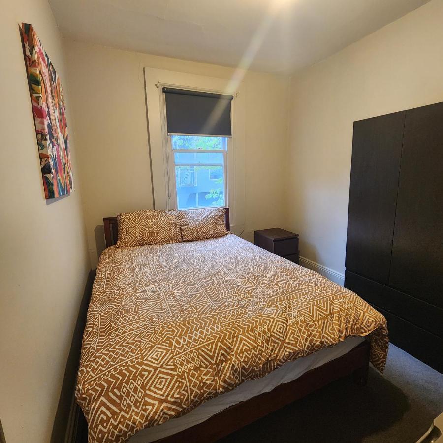 50 St Windsor Hostel *