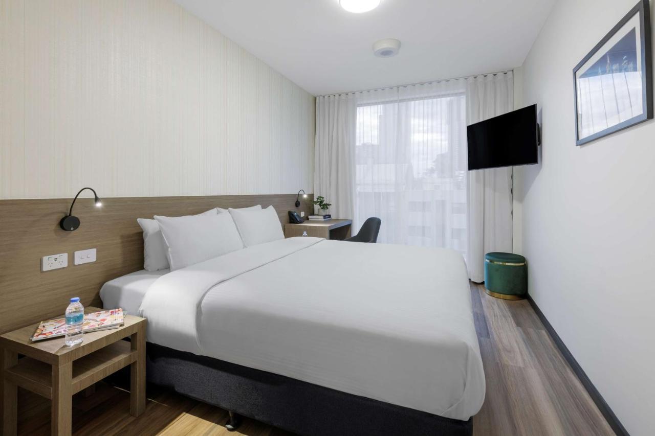 Hotel Western Queen Victoria Market 4*