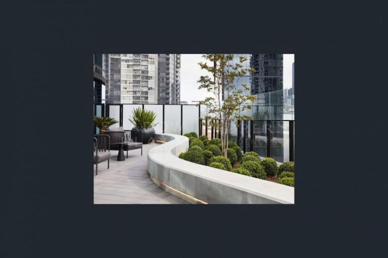 Apartment Luxurious 3 Brm *