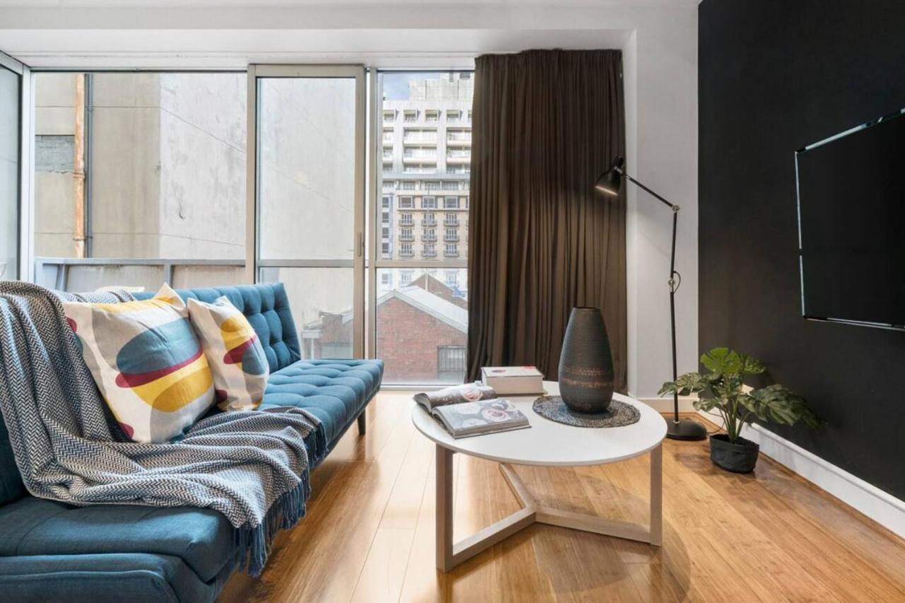 'collins Central' Sleek Light-filled Pad In The Cbd Apartment Melbourne