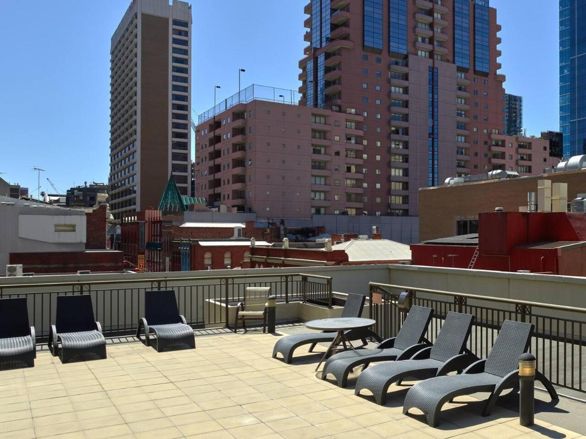 Apartment Executive Urban Living With Balcony & Heated Pool *