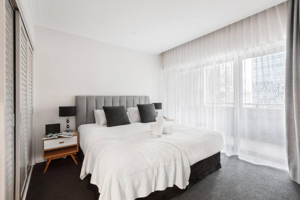 Executive Urban Living With Balcony & Heated Pool