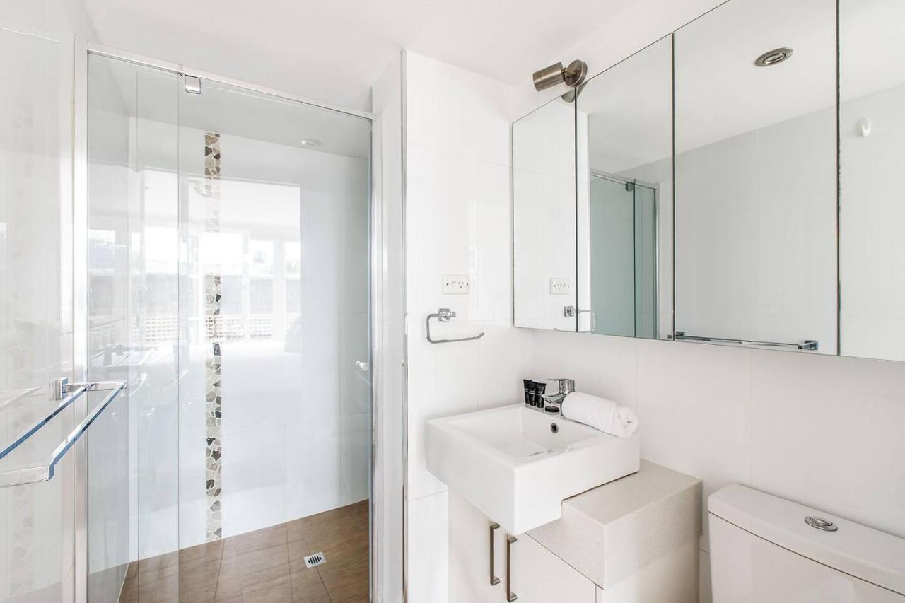 Parisian Chic Meets South Yarra's Vibrant Locale Apartment *