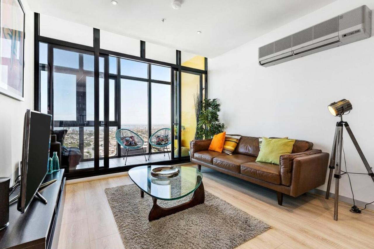 Apartment Sky High At Southbank - Sprawling Views And Free Parking *