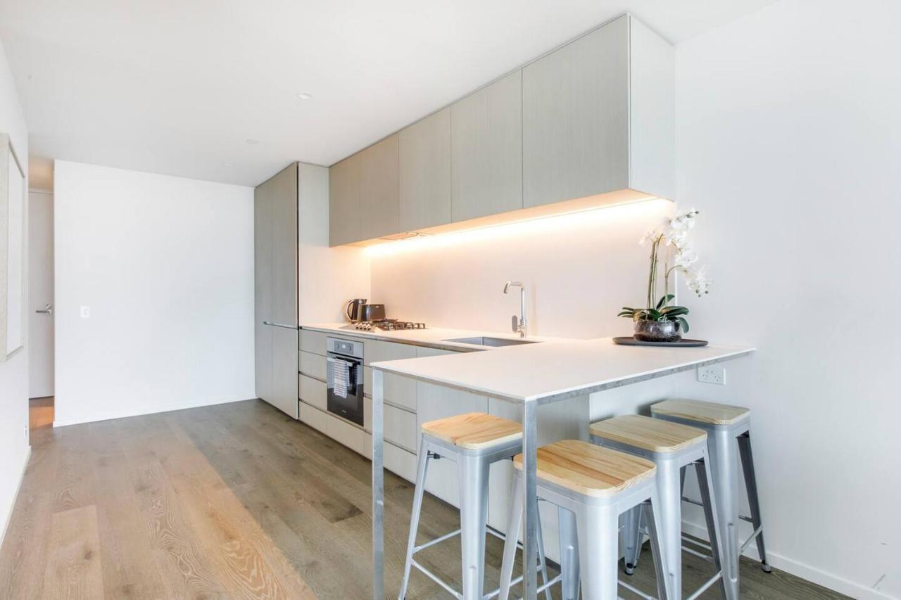 'sky-high 65' Southbank Comfort With Sweeping Views Apartment Melbourne