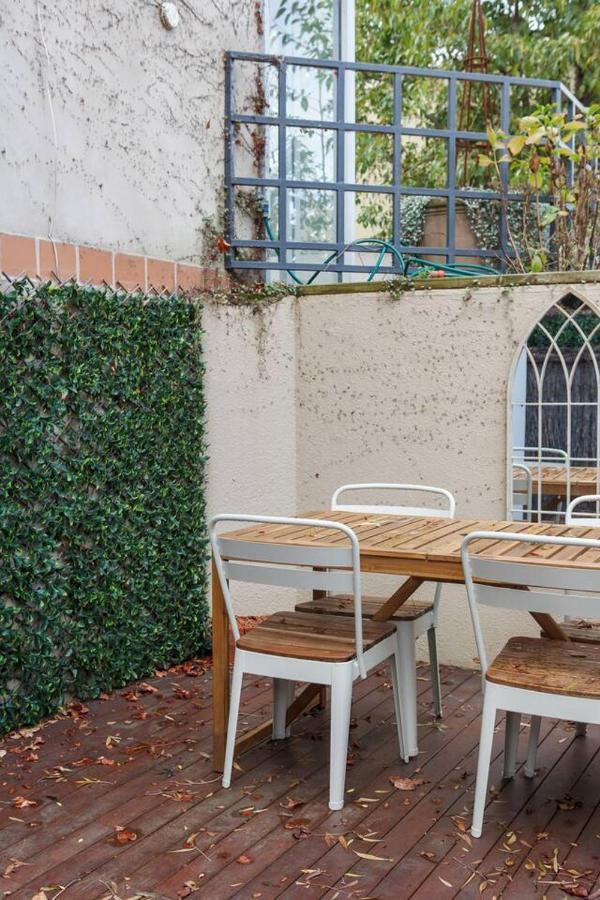 Parisian Chic Meets South Yarra's Vibrant Locale Apartment