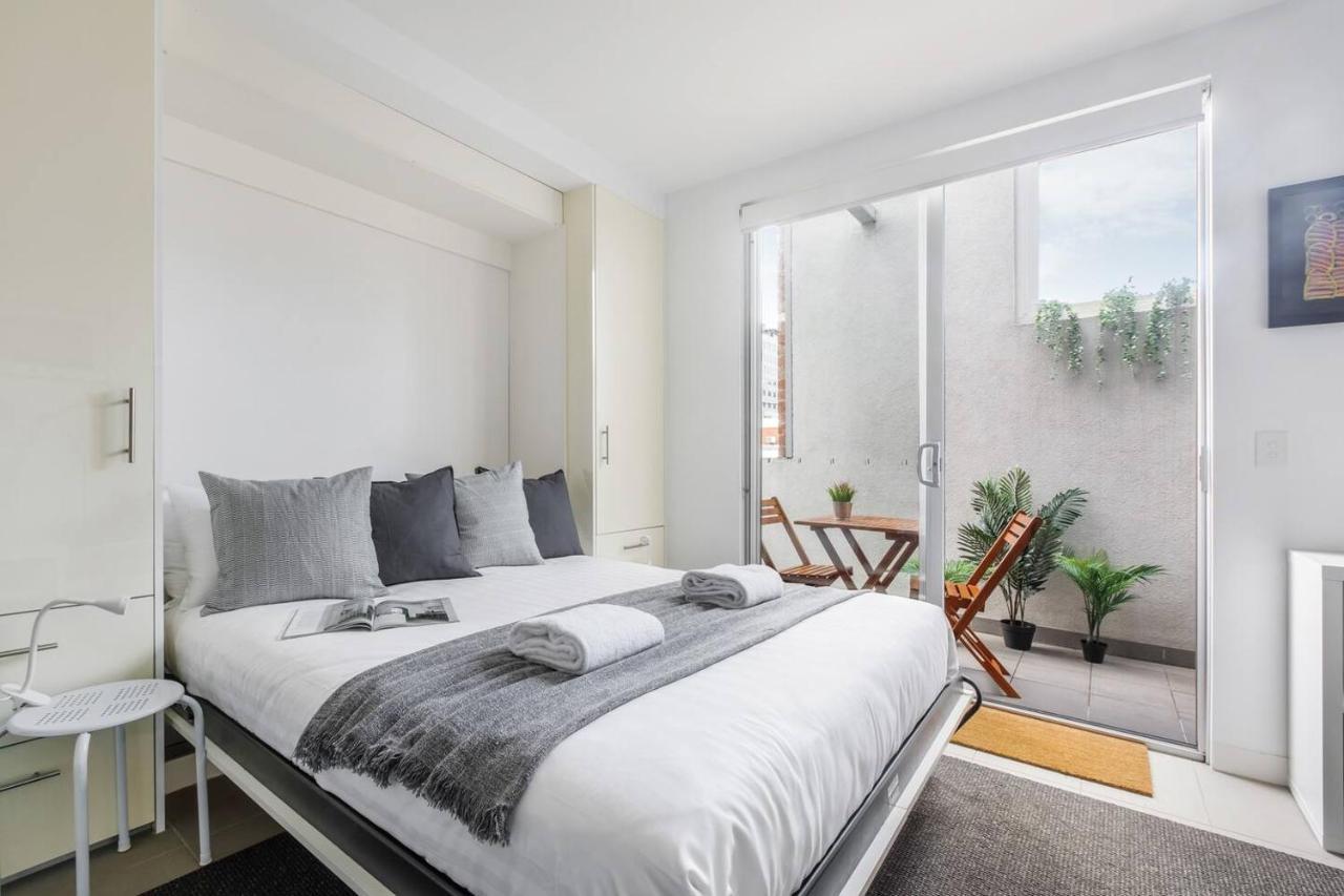 Nicholson's Nest - A Balcony In Funky Fitzroy Melbourne