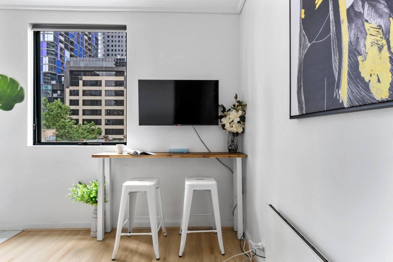 Easy-peasy Cbd Living With Parking Near Rmit