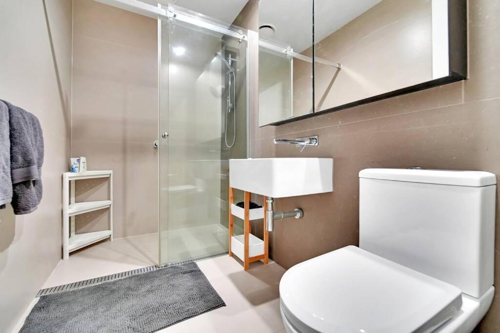 Apartment Convenient 2 Bedroom W Free Parking Melbourne