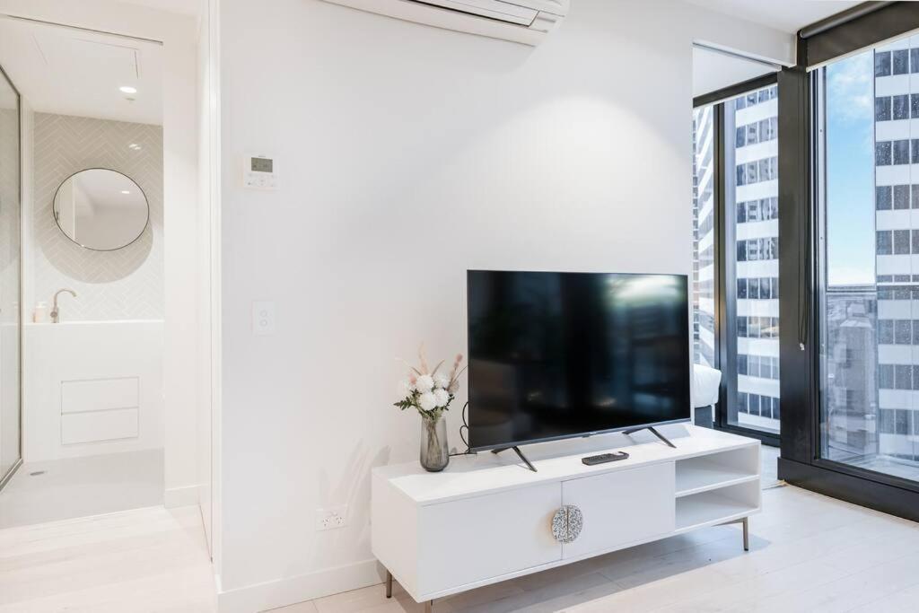 Apartment Cozy 1b In Mel -unbeatable Location-#eq16 Melbourne