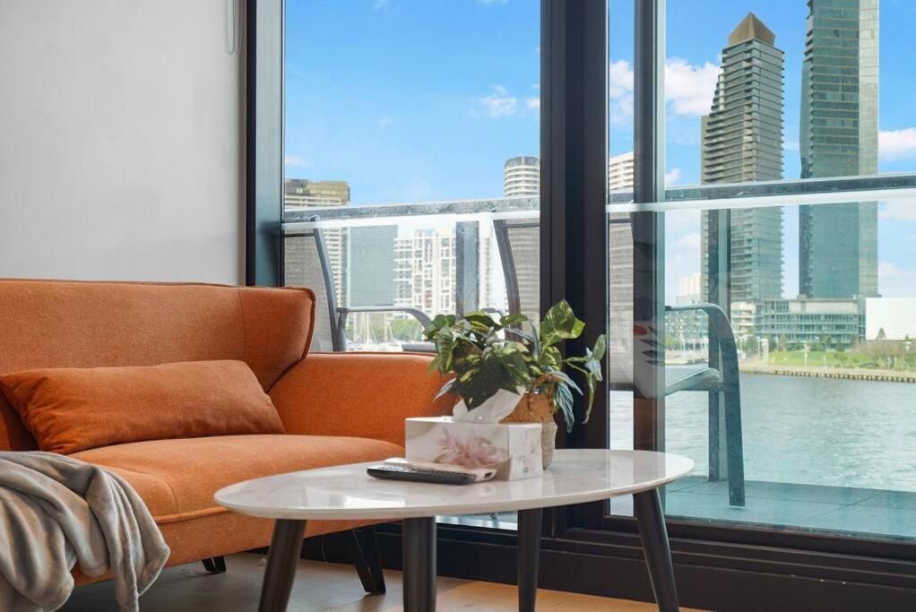 Waterfront Mel's Collins Street Free Parking#cw02 * Melbourne