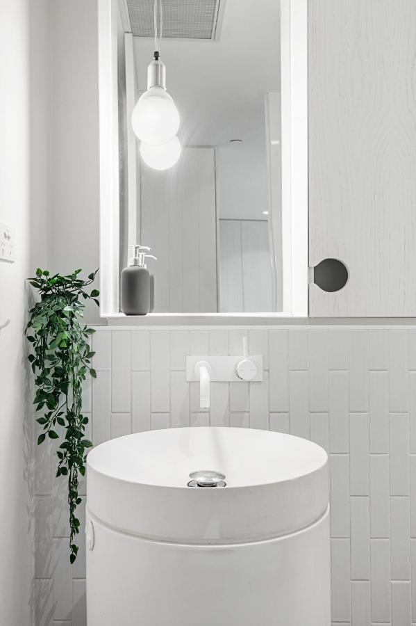 Apartment King & Sofa Bed - Serene In Southbank With Free Parking Melbourne