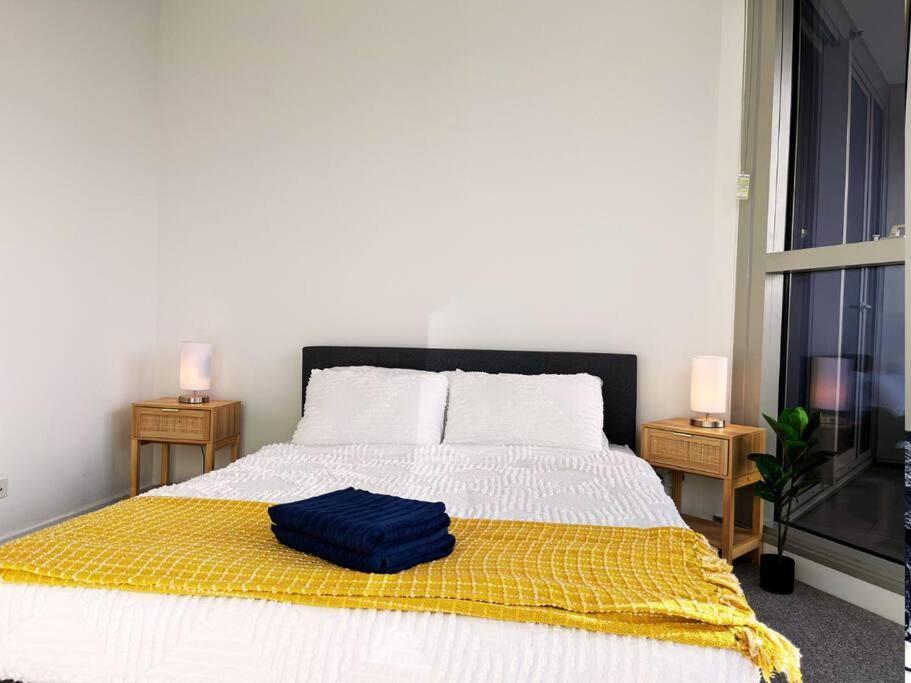 Stunning Modern Inner Near To Sky Bus, Tram, Train * Melbourne