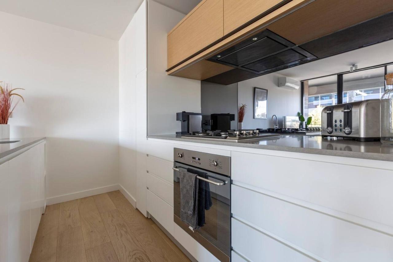 Stunning Modern Style With A Gym, Pool And