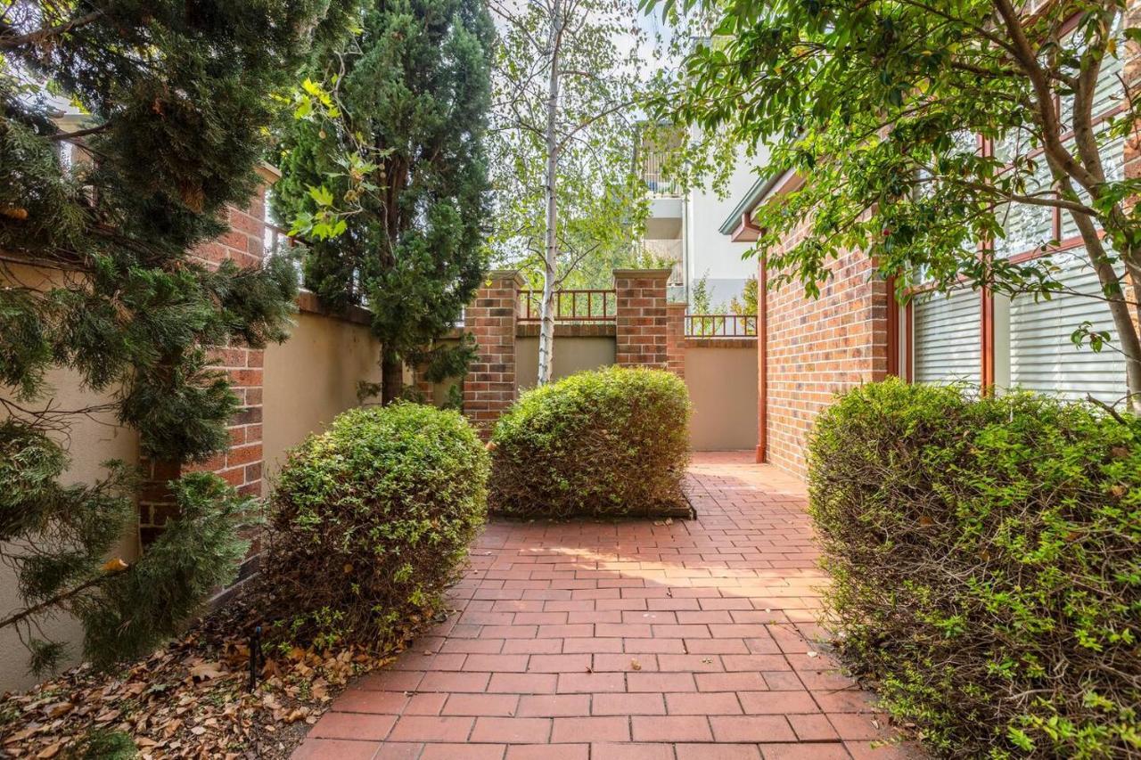 The Poppy - Townhouse Chic With Country Flair Melbourne