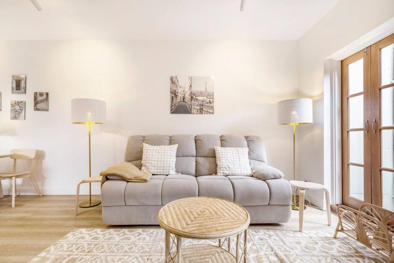 La Maison - Parisian Charm Moments From High Street Holiday home