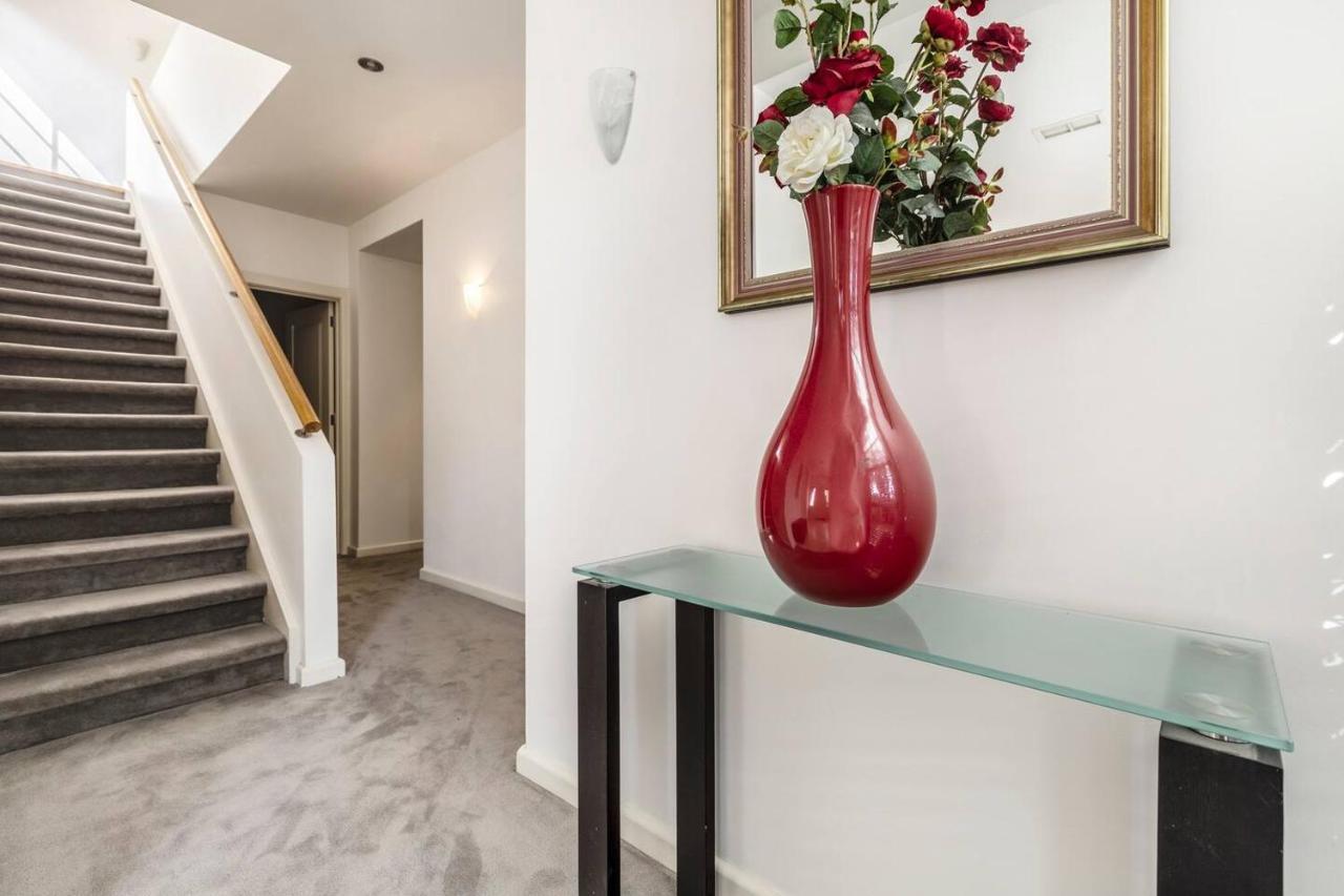 The Poppy - Townhouse Chic With Country Flair *