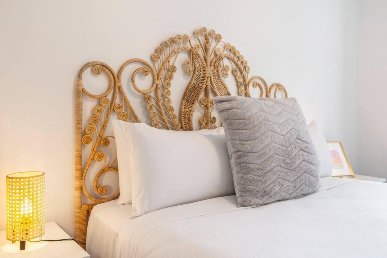 La Maison - Parisian Charm Moments From High Street *