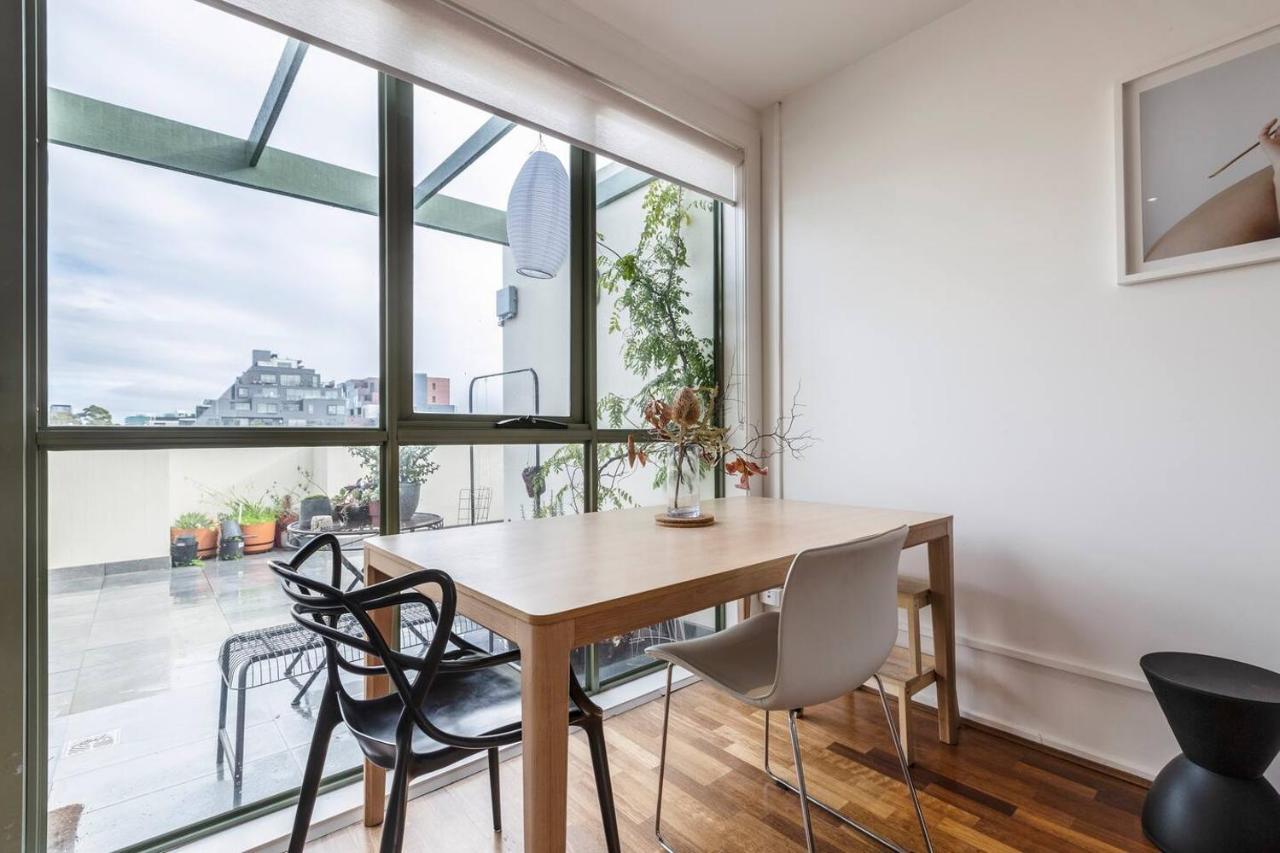 The Sunroom - Minimalist Chic Moments From Chapel St *