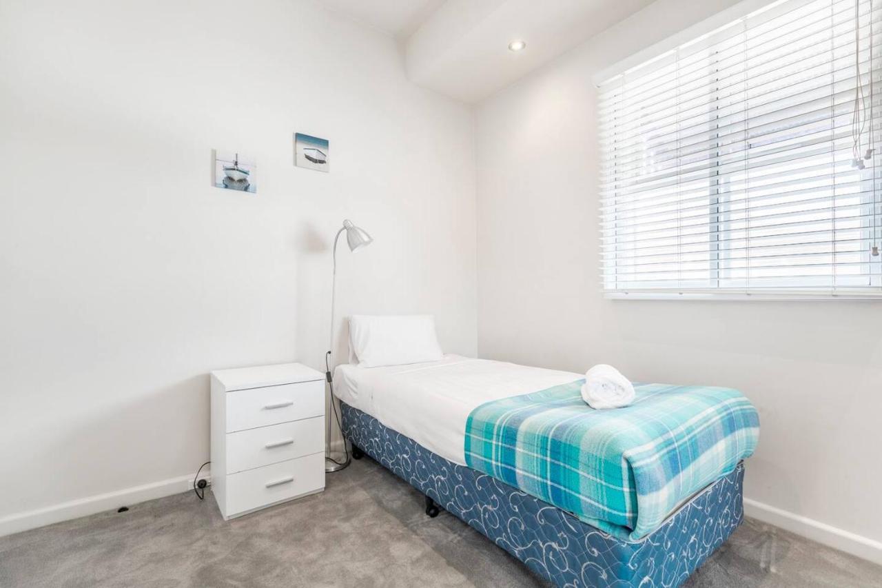 Holiday home The Poppy - Townhouse Chic With Country Flair Melbourne