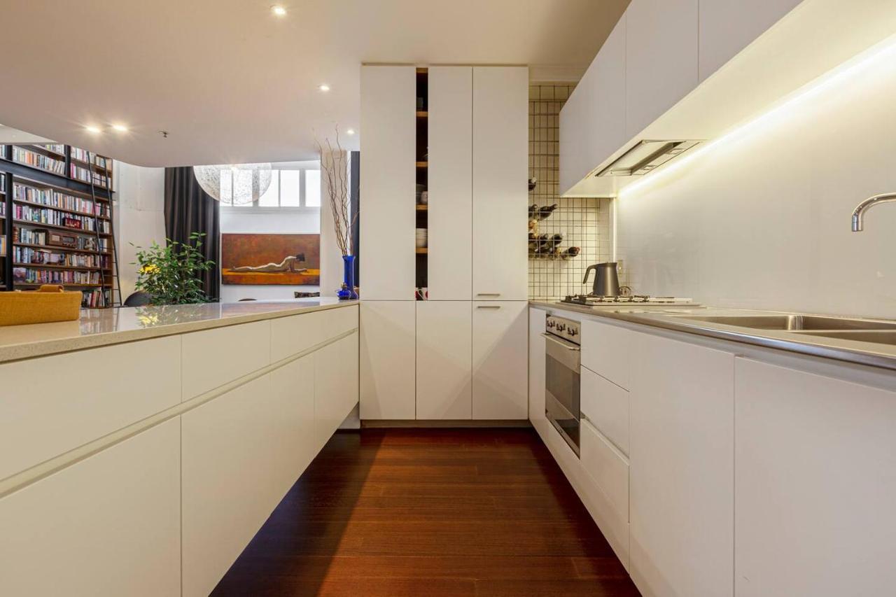 Find Luxury In An Old-charm Converted Warehouse Apartment