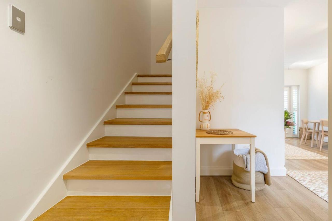 Holiday home La Maison - Parisian Charm Moments From High Street *