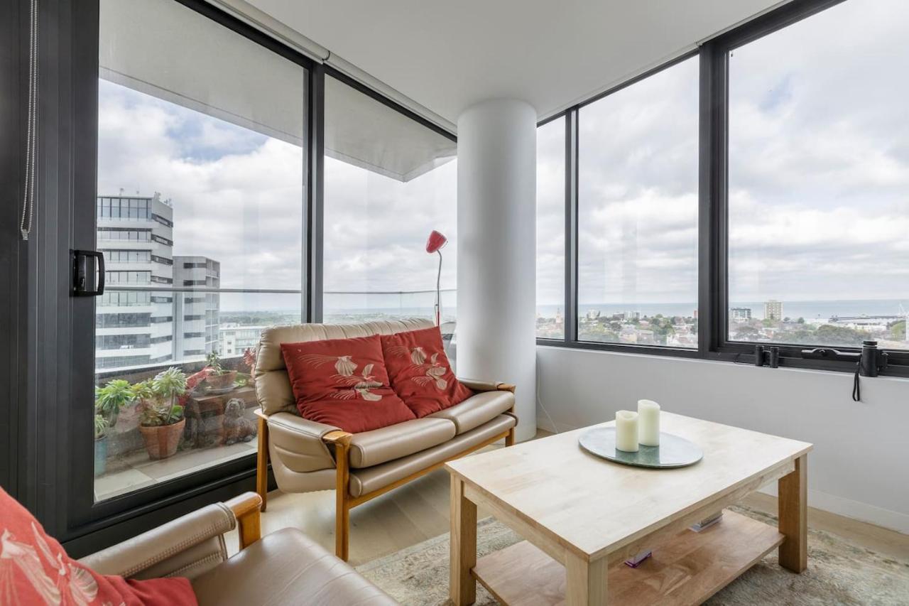 Bright And Stylish With Bay Views, Pool And Sauna *