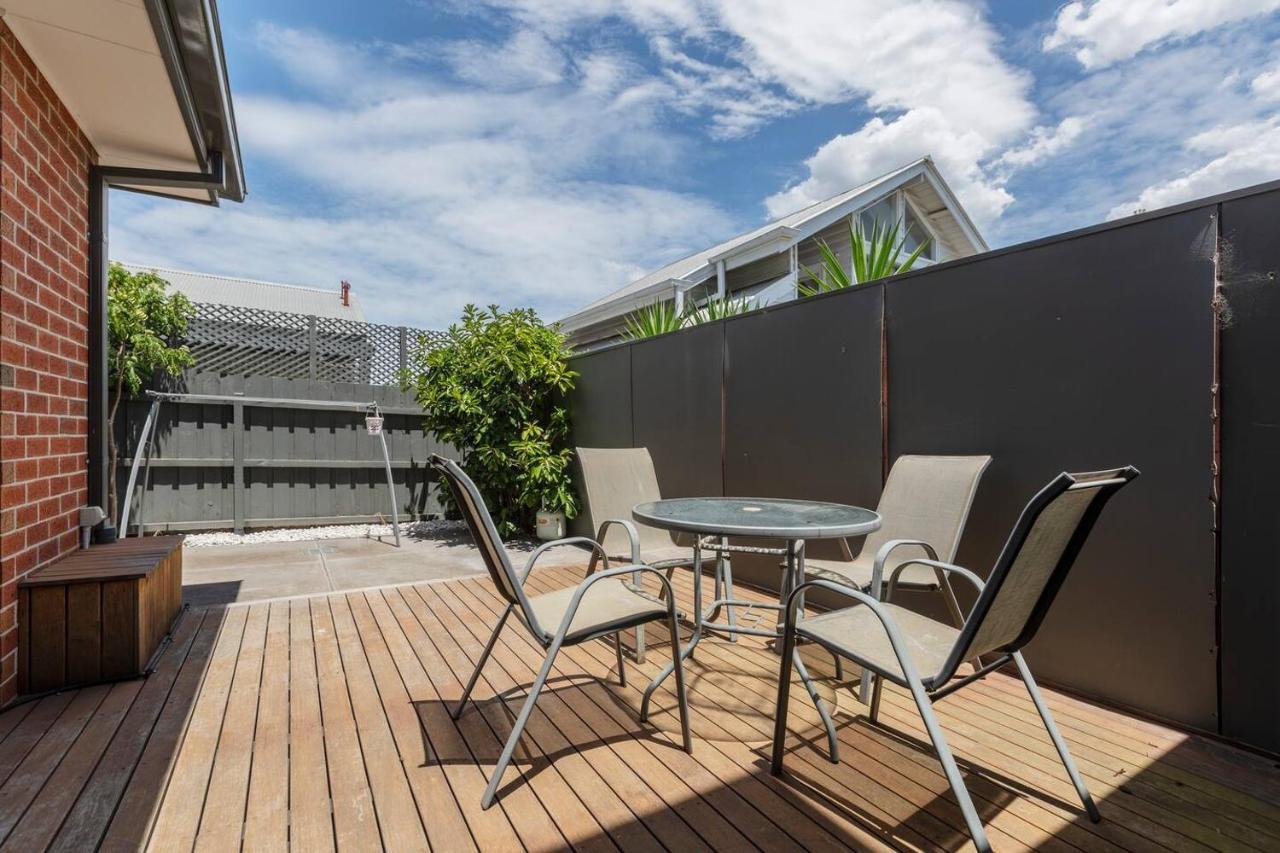 Trendy And Spacious Brunswick With Outdoor Deck *
