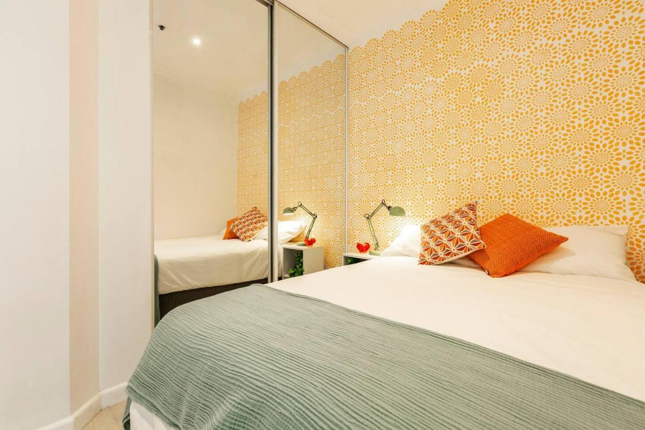Apartment Stylish Treetop Escape On Buzzing Swanston Street Melbourne