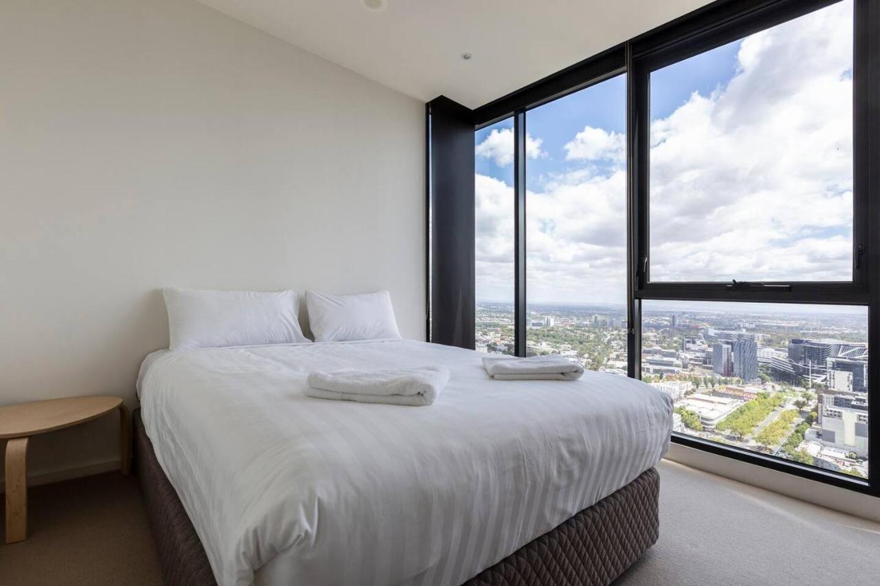 Light, Elevated Living Near Queen Victoria Market Apartment Melbourne