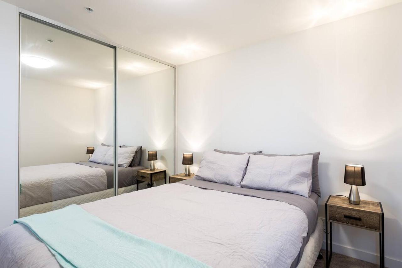 Apartment Sun-lit Suburban Near Westfield Doncaster