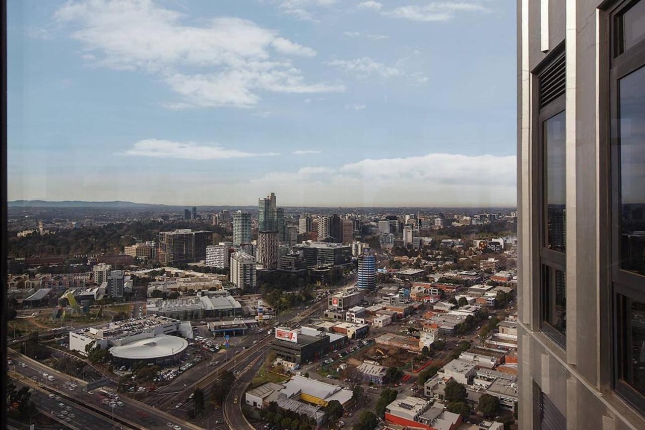 Scenic Penthouse Living In The Heart Of Apartment *