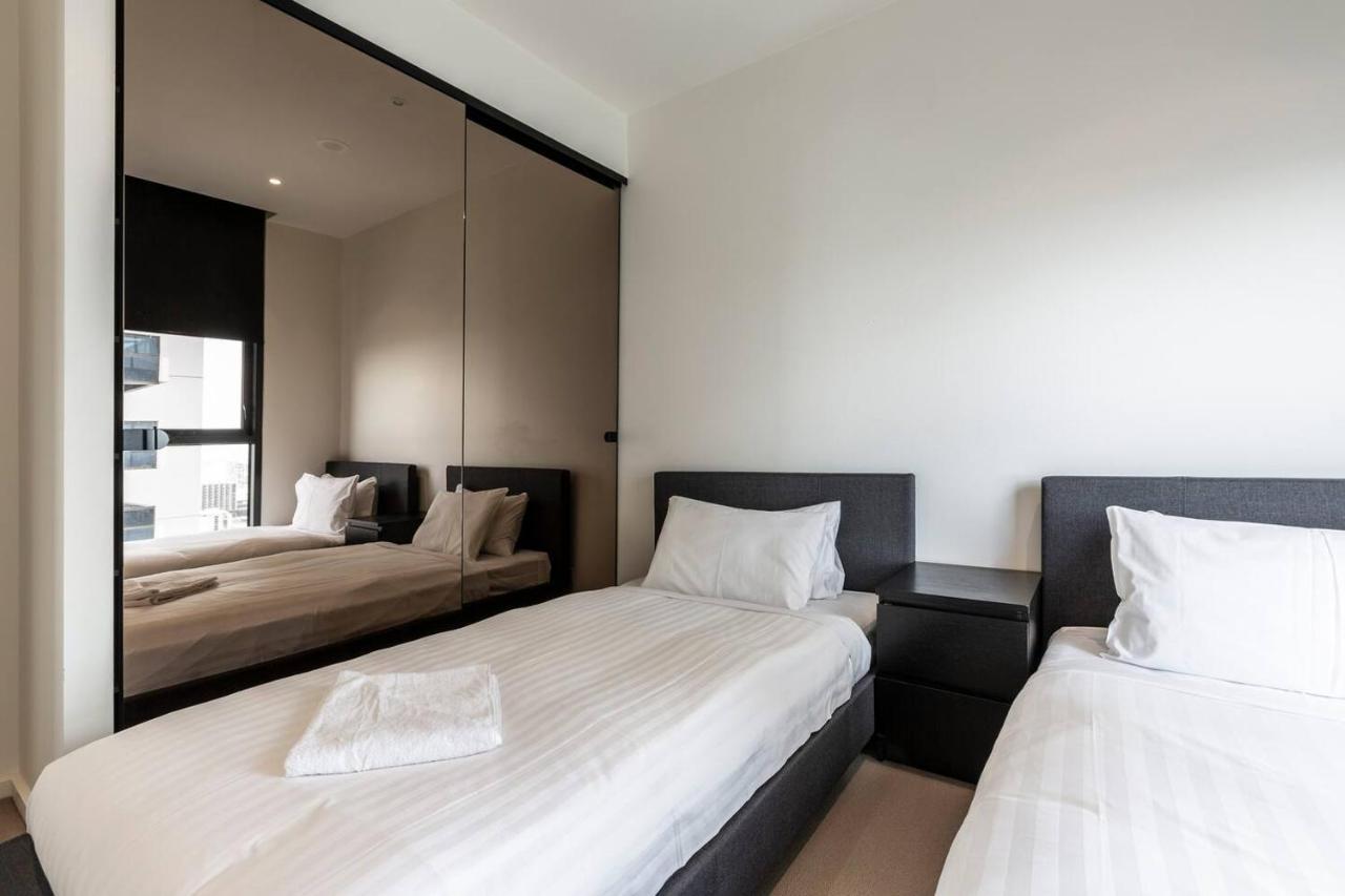 Light, Elevated Living Near Queen Victoria Market *